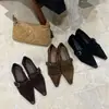 Sapatilhas Bico Fino Femininas 2026 Novas Outono Inverno Para o Trabalho Salto Baixo Suede Franzido Mary Janes Sapatos Femininos