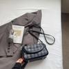 Bolso Pequeño de Alta Gama de Moda para Mujer 2025 Nuevo Verano Versátil Bolso Cruzado de Hombro a la Axila de Moda Bolso Cuadrado Pequeño