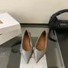 Novidade Outono 2025 Moda Versátil Bico Fino Salto Agulha Sapatos de Salto Alto para Mulheres, Estilo Francês, Elegantes e de Alta Qualidade Sapatos de Salto Baixo para Mulheres