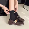 Zapatos de Cuero Pequeños Mary Jane de Una Correa Estilo Francés Aumentadores de Altura Interna para Mujer 2026 Otoño Nueva Llegada Sin Cordones Boca Baja Suela Suave Zapatos Individuales