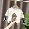 Camiseta de Manga Longa 100% Algodão para Meninos Nova Coleção Primavera & Outono 2025 Camiseta Falsa de Duas Peças Costurada para Bebê Menino Top Casual