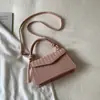 Bolsa Carteiro de Cor Sólida Casual e Versátil Bolsa Quadrada Pequena para Mulheres Nova Moda 2025 Bolsa Transversal de Ombro Tecida Bolsa de Alta Qualidade para o Dia a Dia