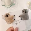 Clip de sujeción pequeño de koala de felpa para otoño e invierno, clip de dibujos animados lindo para niños, tocado, se mueve, los mismos accesorios para el cabello, no dañan el clip para el cabello