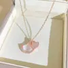 Novo produto transfronteiriço: Colar feminino simples e único com microincrustação de diamantes, design fresco, popular online, acessório de corrente para clavícula requintado