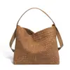Novedades para Otoño/Invierno 2026: Bolso tote tejido a mano con acabado mate, bolso tipo cubo de gran capacidad, adecuado para el uso diario, se puede llevar como bolso de hombro o bolso cruzado