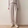 Calça de Cashmere Cenoura Outono e Inverno Nova Feminina Solta Emagrecedora Longa Clássica Versátil Cor Sólida Design com Cordão
