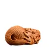 Yuhualong Taihang Talla en Madera de Tuya Mango de Pez Dragón Pieza de Manillar Cabeza de Dragón Cuerpo de Pez Talla en Madera Maciza Colgante para Coche Decoración Estilo Nacional