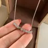 Collar de Panal de Alta Gama Chapado en Oro Rosa de 18 Quilates, Cara Sonriente, Cadena para Clavícula de Lujo Ligero, Estilo Ins Europeo y Americano, Envío Transfronterizo