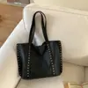 Bolso Tote de Gran Capacidad Transfronterizo para el Día a Día, de Alta Gama, Moderno y Versátil, Bolso de Hombro 2025 Nuevo para Mujer