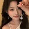 Exquisitos Aretes Largos Florales Estilo Francés para Mujer, Verano Lujo Ligero Estilo Resort de Alta Gama Pinzas para Orejas y Accesorios para Orejas Únicos y Hermosos