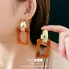 Pendientes Plateados de Aguja Geométricos en Forma de C, Pendientes Elegantes Retro de Alta Gama, Pendientes de Diseño de Nicho Modernos y Sencillos al por Mayor