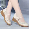 Moda Casual Slip-On Confortável Solado Macio Antiderrapante Resistente ao Desgaste Tamanho Grande Sapatos de Mãe Verão Salto Anabela Tamancos Sandálias Femininas