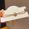 Pulseira Geométrica Quadrada Flor de Diamante de Luxo Leve Francesa Nicho High-End Retro Temperamento Exquisito Joia de Mão Personalizada para Mulheres