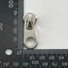 Puxador de Zíper de Metal Nº 8, Cabeça de Zíper de Platina de Alta Qualidade, Acessório para Jaqueta de Penas, Puxador de Zíper Móvel Vazado, Cabeça de Zíper Prateada