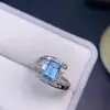 Anel de topázio natural puro anel de cristal rede completa superfície impecável topázio suíço pedra principal 5*7mm prata 925