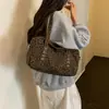 Bolso Cruzado de Hombro Único Casual Estampado de Leopardo Estilo Coreano para Mujer 2026 Otoño Bolso de Mano Ligero de Gran Capacidad para el Viaje Diario de Mujer
