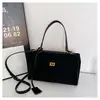Bolsa de Hombro Cruzada de Ante Nuevo Retro para Comercio Exterior Transfronterizo Bolsa Tote de Gran Capacidad Portátil para el Brazo y para Viajar