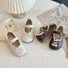 Sapatos de princesa bordados com cerejas para meninas, nova coleção primavera/outono, sapatos de bebê com sola macia, sapatos Mary Jane com acabamento em renda, sapatos casuais infantis