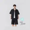 Traje de Camisa de Manga Corta Azul Marino Seersucker Atractivo para Hombre Verano Estilo Americano Relajado Hielo Seda Ropa de Trabajo Conjunto de Dos Piezas Moderno