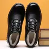 Zapatos de Algodón para Hombre de Invierno con Forro Grueso de Terciopelo, Suelas Gruesas, Cálidos y Cómodos, Adecuados para Hombres de Mediana Edad y Mayores, Zapatos de Papá, Zapatos Casuales de Algodón y Cuero para Hombre al por Mayor