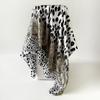 Lenço Retrô de Leopardo Quadrado de Verão Alta Sensação Moda Europeia e Americana Lenço de Cabeça Lenço para Combinação de Roupas Lenço Venda por Atacado