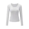 Camiseta de manga larga para mujer, color liso, cuello redondo grande, hombro normal, corte ajustado, ceñida a la cintura, acentúa las proporciones, adecuada para el uso diario y para ir al trabajo, top versátil
