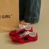 Zapatos Casuales con Cordones Versátiles de Suela Plana Otoño Nuevo 2026 para Mujer Student Star, Tenis, Zapatos de Entrenamiento Alemanes, Zapatos de Tela Estilo Coreano