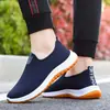 Solas de Tendão Primavera e Verão Sapatos de Pano Old Beijing Masculino Antiderrapante Resistente ao Desgaste Sapatos Casuais Respiráveis Sapatos para Dirigir Estilo Coreano Tênis Versátil