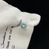 Pendientes de Acero de Titanio 316L con Zirconia Redonda Deslumbrante de Ocho Corazones y Ocho Flechas, Pendientes de Botón con Zirconia Chapada en Gradiente