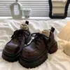 Sapatos de Couro Estilo Britânico com Salto Plataforma para Aumentar a Altura para Mulheres, Novos Mocassins Populares Outono e Inverno 2025, Sapatos Mary Jane Pretos