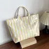 Bolsa de playa transparente a rayas de colores, un bolso de hombro dulce y elegante de gran capacidad, perfecto para vacaciones en la playa y fácil de combinar con cualquier atuendo
