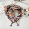 Pañuelo pequeño cuadrado de algodón y lino con borlas de 58 cm Protector de cuello Bufanda suave Pañuelo decorativo para la cabeza Pañuelo floral Retro Pequeño Fresco