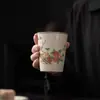 Ceniza de Planta Cerámica Camelia Taza de Coca-Cola Taza de Té Artesanía con Pintura Dorada Simple Hortensia Hogareña Caqui Oficina Taza de Agua