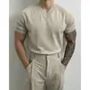 Camiseta de punto de manga corta para hombre, cuello en V, ropa interior para traje, adelgazante muscular, estilo Old Money, seda helada, verano, venta al por mayor de fábrica transfronteriza