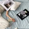 Colcha de gelo de seda colorida personalizada para resfriamento de verão para uso doméstico, colcha de ar condicionado, lavável à máquina, colcha fina para crianças, tamanho individual ou duplo