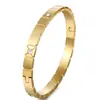 Nuevo Pulsera de Acero Inoxidable Transfronteriza 2025 Chapada en Oro Real de 18K, Pulsera Cuadrada de Acero de Titanio con Circonitas y Diseño de Broche