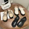 Zapatos de Cuero para Mujer Estilo Británico Retro 2025 Nuevos de Primavera y Otoño Punta Redonda Populares Negros con Suela Gruesa Mocasines