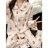 Pijama de Alto Valor para Mulheres, Novo Estilo Primavera e Outono, Algodão Nuvem, Manga Longa, Gola Peter Pan, Gatinha KT Fofa, Pode Ser Usado ao Ar Livre, Roupa de Casa