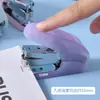 Grapadora Transfronteriza Color Jade Nuevo Tamaño Mediano, Máquina Engrapadora Ahorradora de Esfuerzo para Estudiantes, Grapadora de Oficina de 20 Páginas, Grapadora 24/6 Venta al por Mayor de Fábrica
