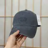 Nueva gorra de béisbol de ala corta suave estilo ins con letras bordadas, unisex, gorra versátil de pico de pato, hace que la cara se vea más pequeña, sombrero para el sol, moderno