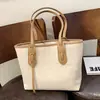 Bolsa Grande de Ombro para Mulheres para o Verão, Nova Bolsa de Ombro Versátil e Estilosa, Bolsa Tote Tendência