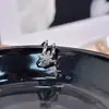 Ear Cuff de Doble Capa con Forma de Copo de Nieve y Estrella con Circonita para Mujer Sin Perforación en la Oreja Diseño de Nicho Moderno Pendiente de Lujo Ligero con Sensación de Alta Gama