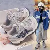 Nova Coleção Primavera/Outono 2026 Sapatos Esportivos Casuais Leves e Respiráveis para Crianças, Meninos e Meninas, com Solado Macio