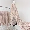 Camisa de gasa con estampado floral para mujer, estilo primavera, temperamento de lujo ligero, camisa de manga larga holgada y transpirable, tono sombra de caramelo, con etiqueta
