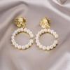 Pendientes de Clip Elegantes y Versátiles para Mujeres Sin Perforaciones, Adecuados para el Viaje Diario, con un Toque de Lujo Ligero de Alta Gama, Diseño Triangular