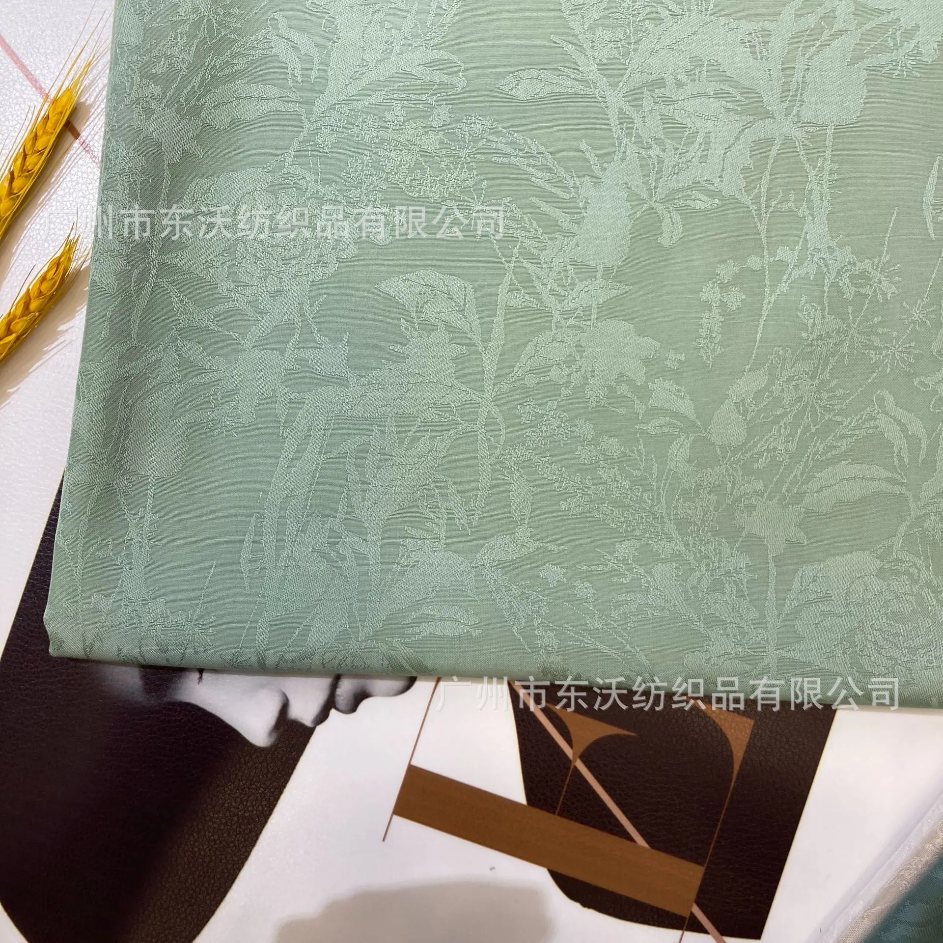 4EC54C5D-A54B-4D8B-8952-CEB75D