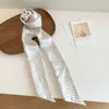 Bufanda a Cuadros Vintage Estilo Francés para Mujer Nueva Primavera 2025 Bufanda de Moda de Alta Gama Cinturón para el Cabello Cinturón Colocación