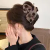 Pinza Triángulo de Felpa de Lunares Pinza de Tiburón para Mujer 2025 Nuevo Pinza para el Cabello Grande de Gama Alta en la Parte Posterior de la Cabeza Accesorios para el Cabello de Otoño e Invierno