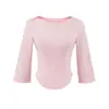 Camiseta Lisa de Color de Moda y Estilo con Cuello Barco y Mangas Tres Cuartos, Corte Ajustado con Dobladillo Curvo, Perfecta para Primavera