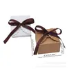 Caixa de Papel Kraft para Doces com Bordas Onduladas, Caixa Quadrada Branca Simples com Fita de Café, Adequada como Caixa de Presente